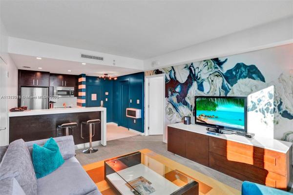 17315 COLLINS AVE #2007, SUNNY ISLES BEACH, FL 33160
