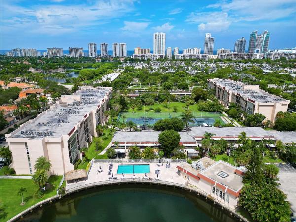 DESOTO PARK NORTH CONDO