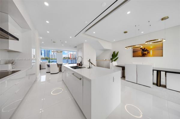 EASTERN SHORES 2 ADD PB 65