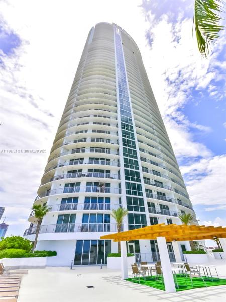1750 N BAYSHORE DR #1211, MIAMI, FL 33132