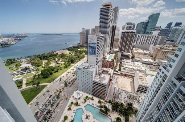 244 BISCAYNE BLVD #3007, MIAMI, FL 33132