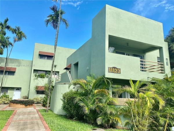 PATIO WEST ONE CONDO