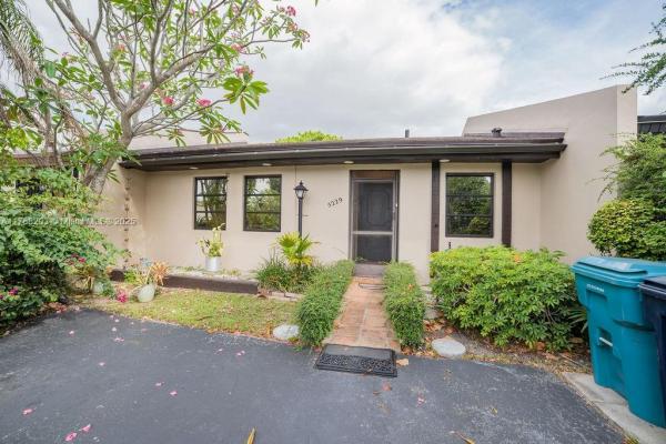 BENT TREE LAKE CENTRAL