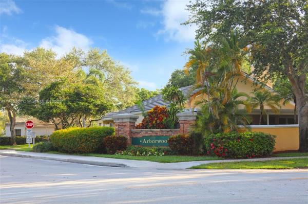 FOREST RIDGE CLUSTER HOME