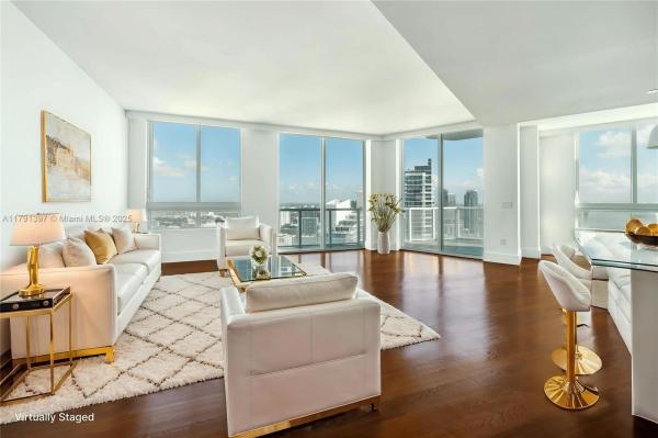 QUANTUM ON THE BAY CONDO