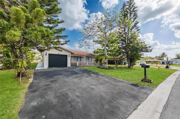 WESTWOOD COMMUNITY 5