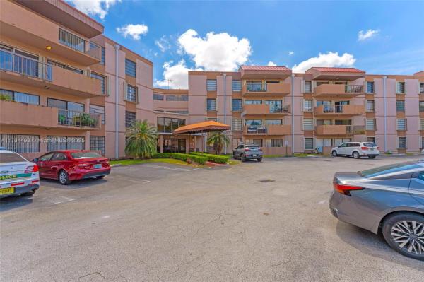 MILLER GARDENS CONDO