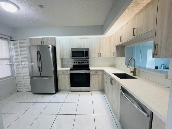 PLYMOUTH AT CENTURY VILLA