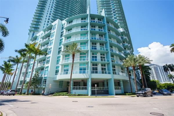 QUANTUM ON THE BAY CONDO