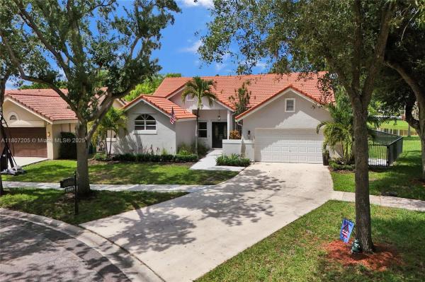 COUNTRY ISLES EXECUTIVE