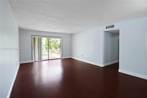 KENDALL HEIGHTS CONDO