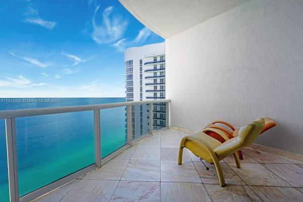 16001 COLLINS AVE #3806, SUNNY ISLES BEACH, FL 33160