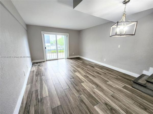 LE JEUNE MANOR CONDO