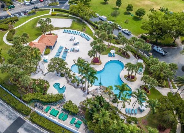 3300 NE 191ST ST #905, AVENTURA, FL 33180
