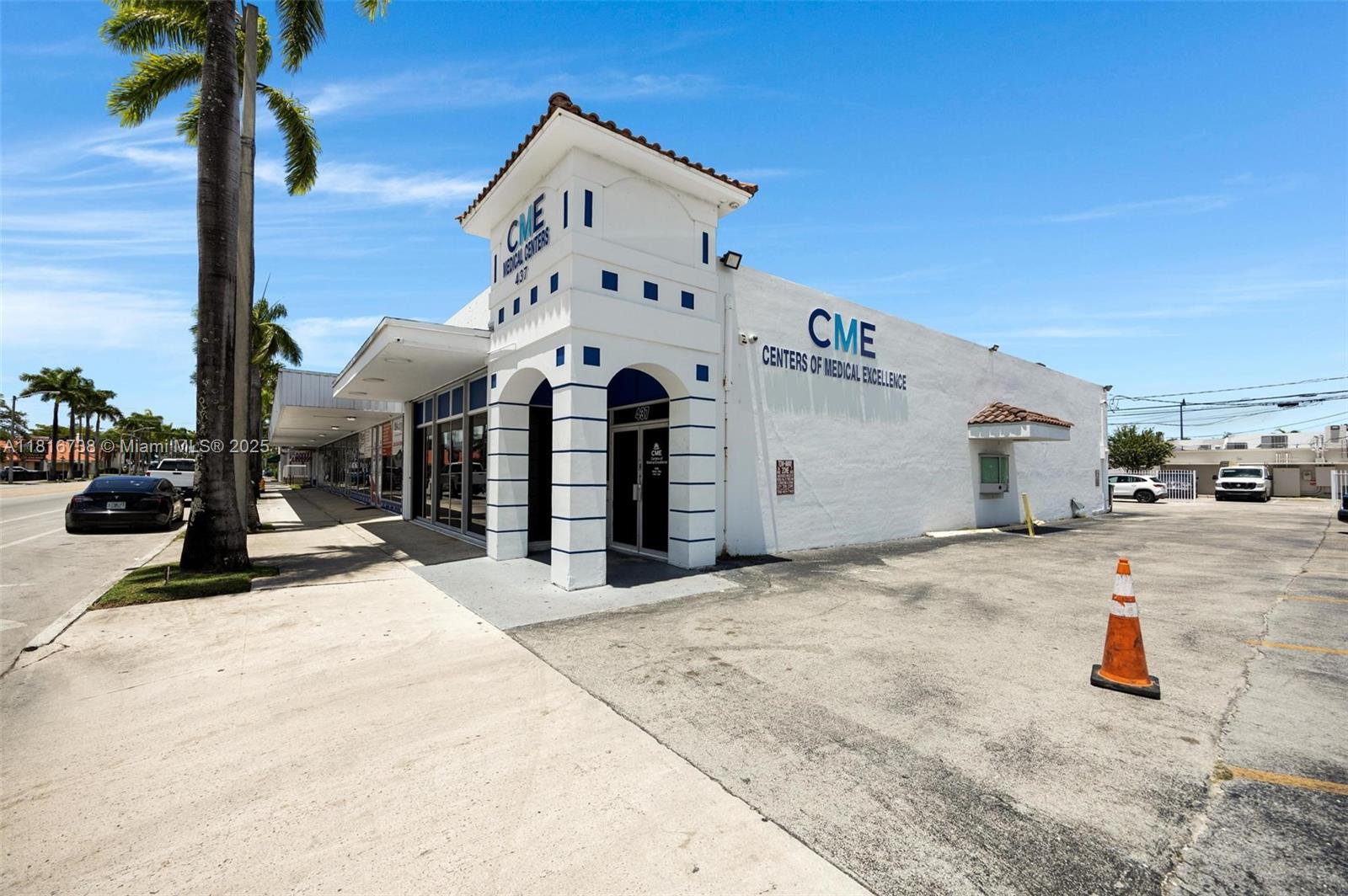 Commercial - фото