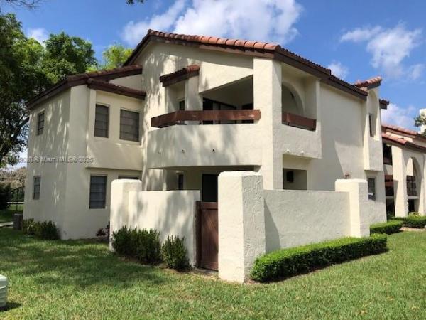 KENLAND BEND SOUTH CONDO