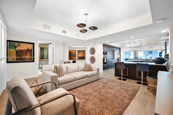 2711 S OCEAN DR #3003, HOLLYWOOD, FL 33019