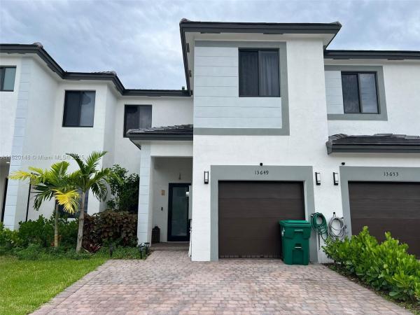 CENTURY GARDENS SOUTH