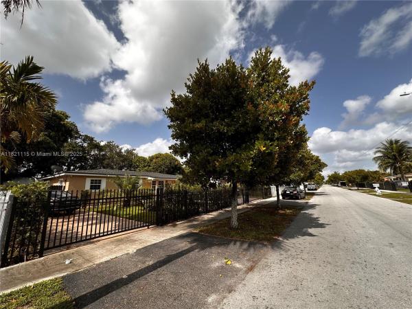 MYRTLE GROVE 1ST ADDN