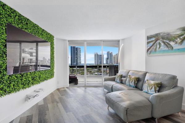 MYSTIC POINTE CONDO NO TW