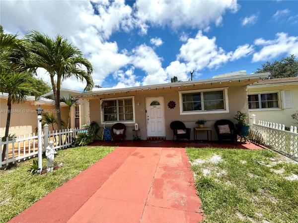 WOODED HILLS ESTATES