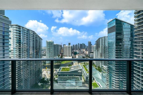 Brickell Heights East