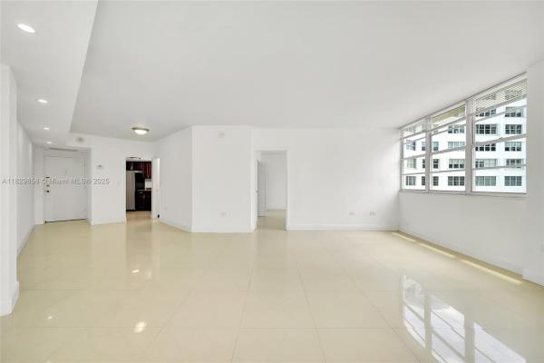 FOUR AMBASSADORS CONDO PH