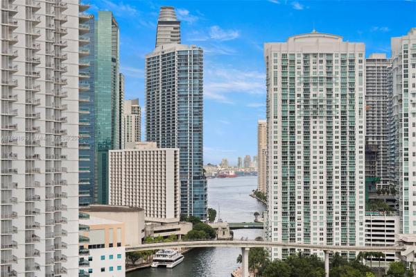 90 SW 3RD ST #2214, MIAMI, FL 33130