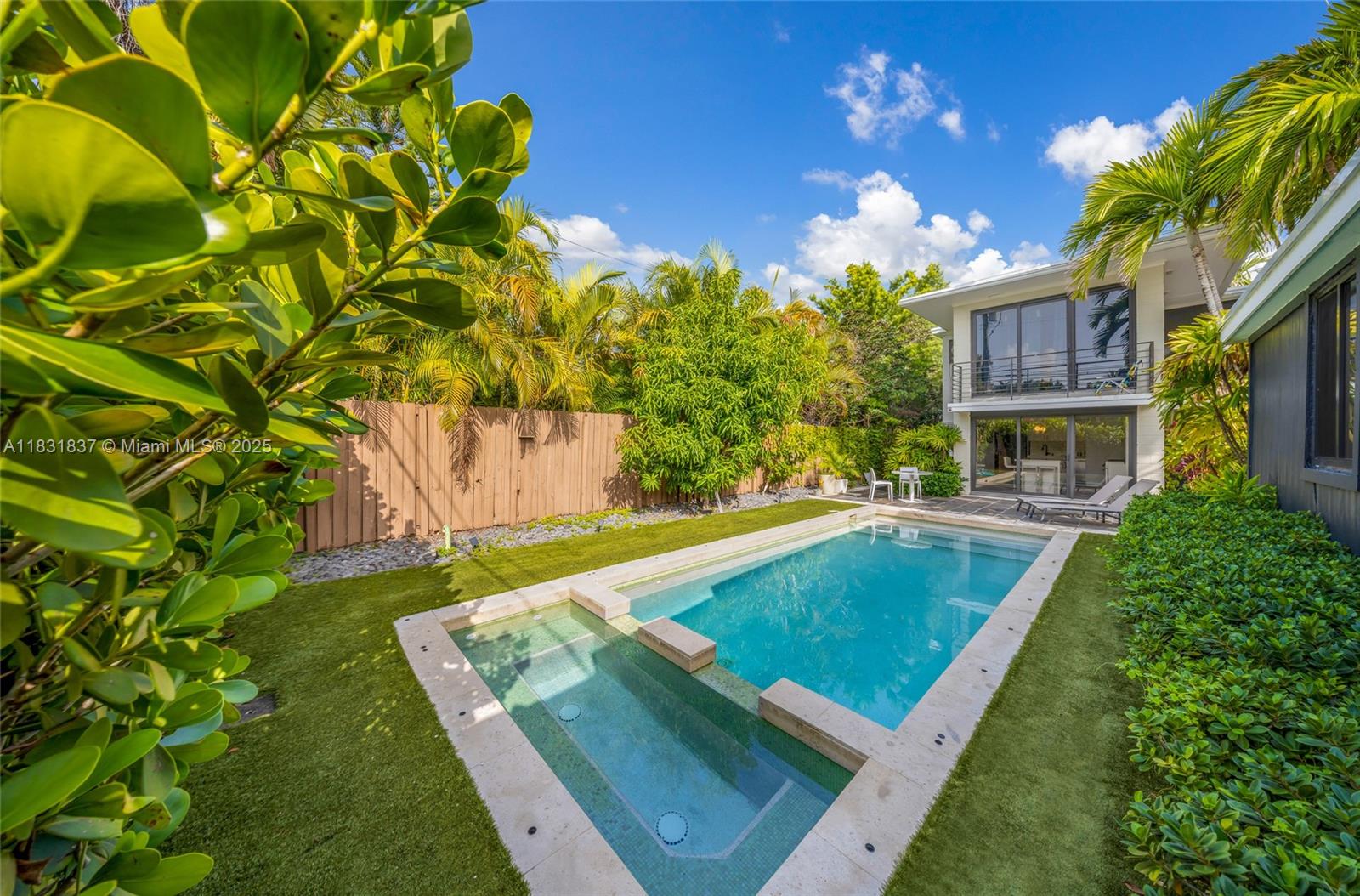 ISLE OF NORMANDY TROUVILL - фото