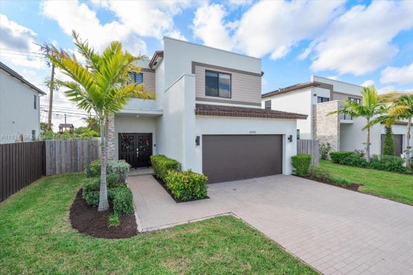 VIA VENTURA NEIGHBORHOOD