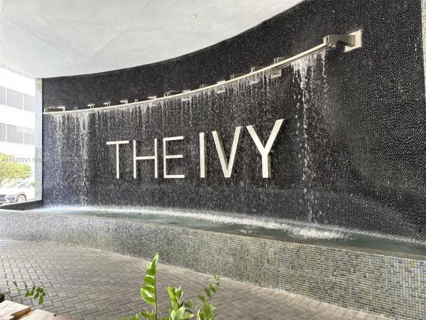 90 SW 3RD ST #TH304, MIAMI, FL 33130