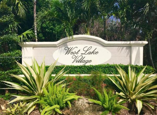 WESTLAKE VILLAGE PLAT