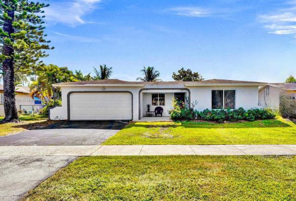 SUNRISE GOLF VILLAGE SEC