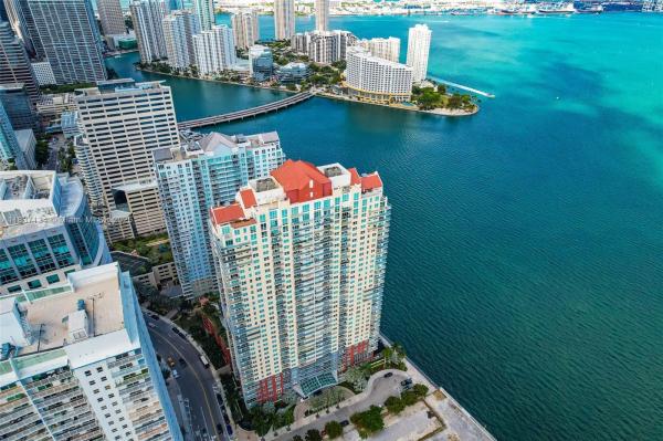 THE MARK ON BRICKELL COND