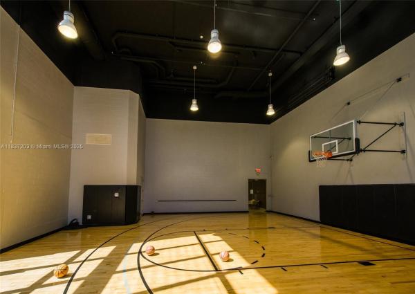 1010 BRICKELL AVE #4607, MIAMI, FL 33131