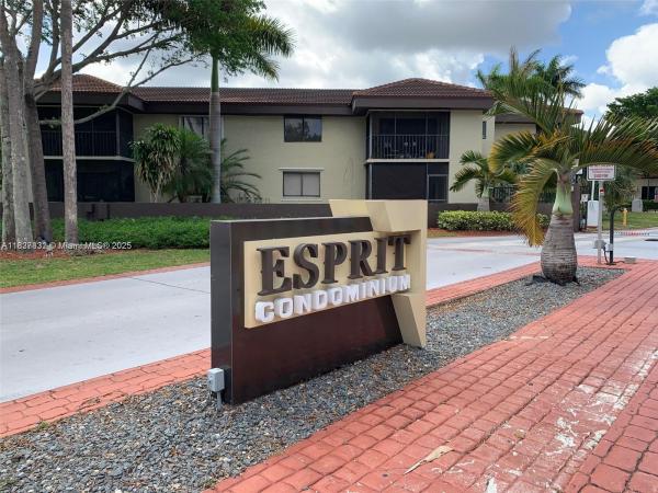 ESPRIT CONDO II