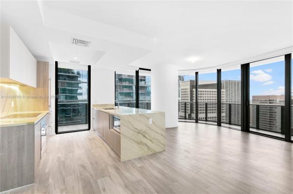 801 S MIAMI AVE #4105, MIAMI, FL 33130