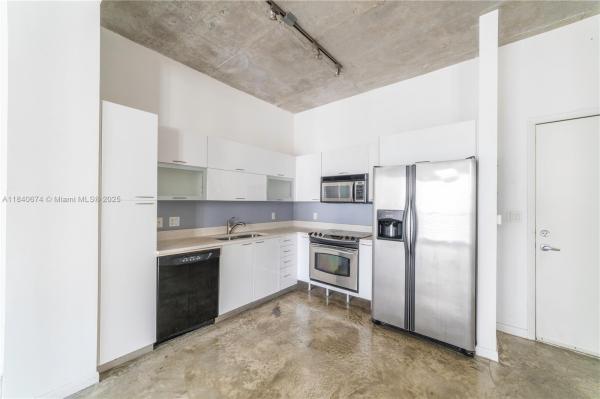 THE LOFT DOWNTOWN CONDO