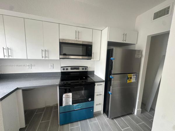 SUNSET PALM VILLAS CONDO