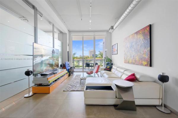 3029 NE 188TH ST #409, AVENTURA, FL 33180