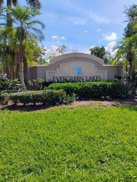 EVERGREEN LAKES CONDO