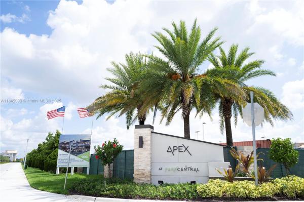 APEX AT PARK CENTRAL CONDO