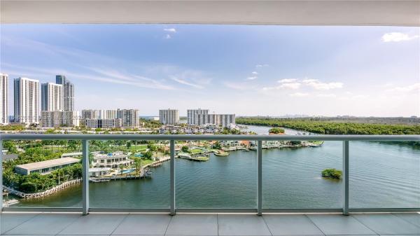 400 SUNNY ISLES BLVD #1418, SUNNY ISLES BEACH, FL 33160