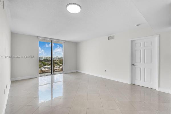 BRICKELL VISTA CONDO