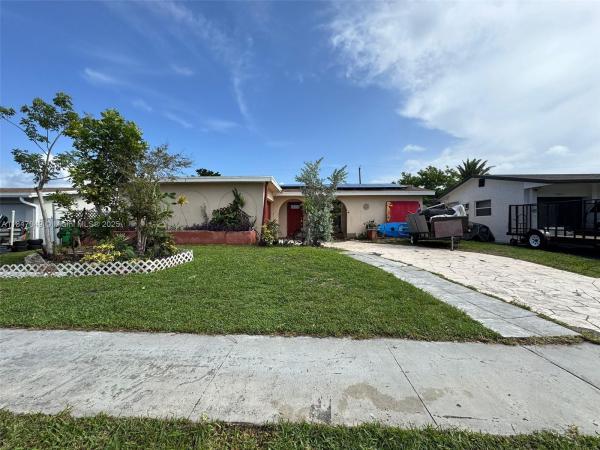 SUNRISE GOLF VILLAGE SEC