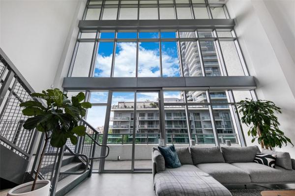 FOUR MIDTOWN MIAMI CONDO