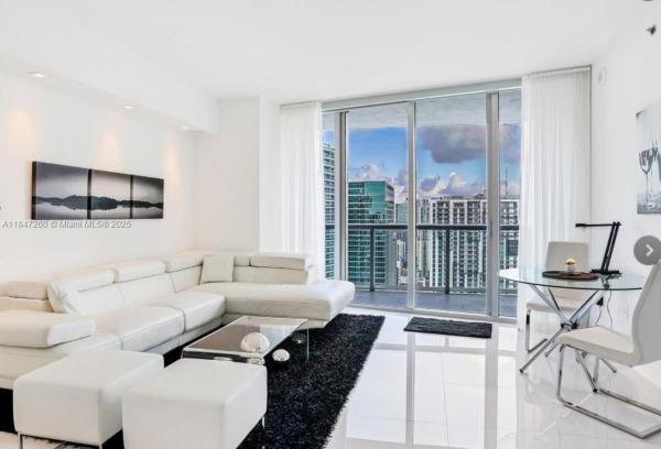 ICONBRICKELL CONDO NO 1
