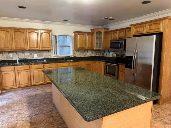 CUTLER LANDINGS 1ST ADDN