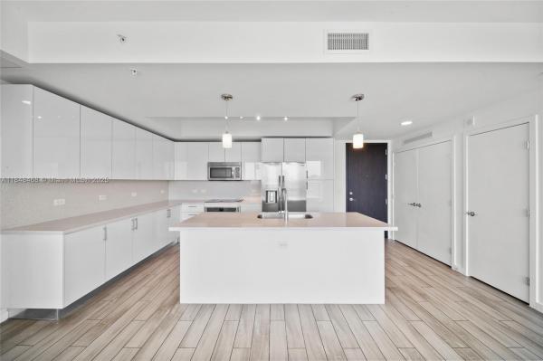 NINE AT MARY BRICKELL VILL