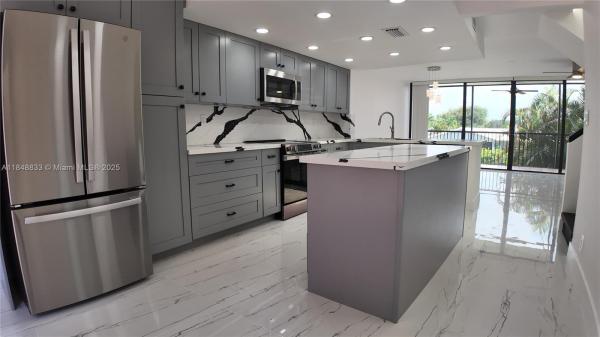 HARVEST SECTION THREE CON